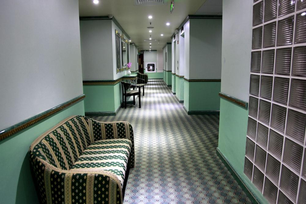 Orchid Hotel Deira Дубай Екстериор снимка