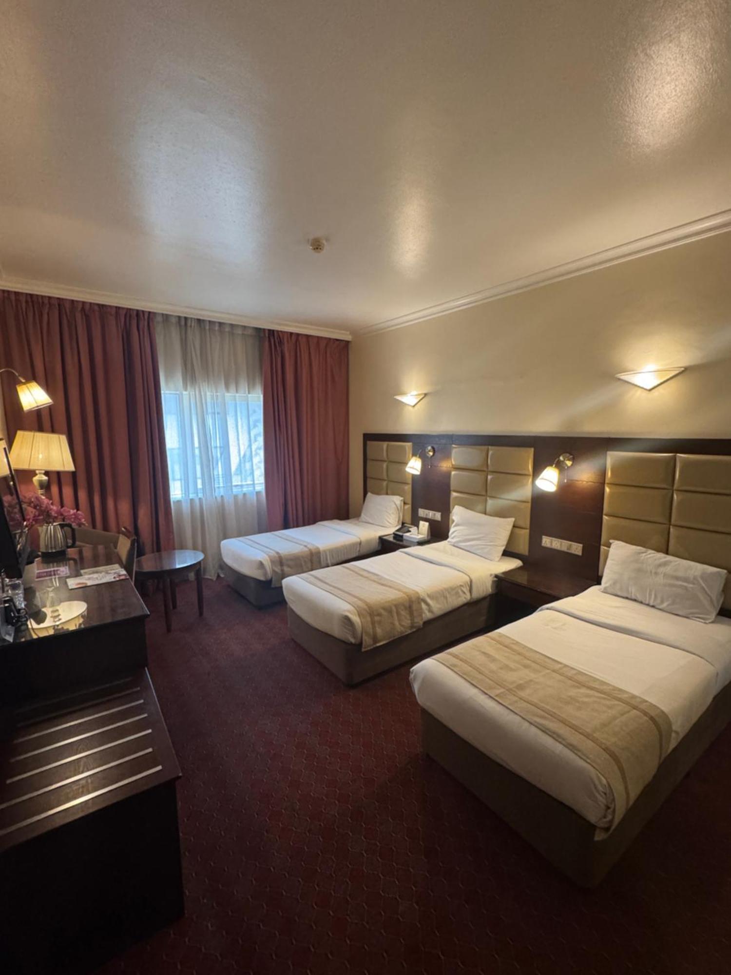 Orchid Hotel Deira Дубай Екстериор снимка