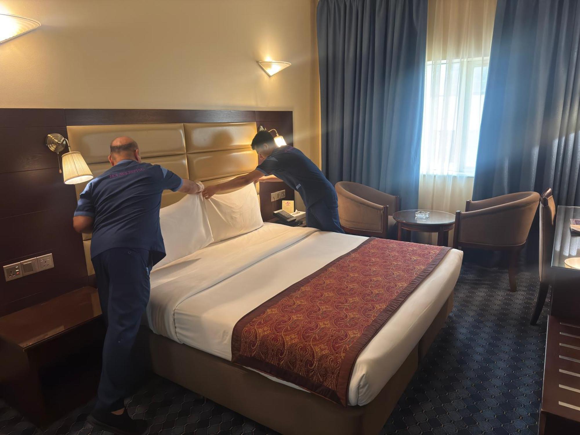 Orchid Hotel Deira Дубай Екстериор снимка