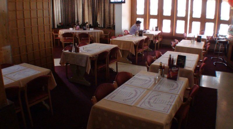 Orchid Hotel Deira Дубай Екстериор снимка