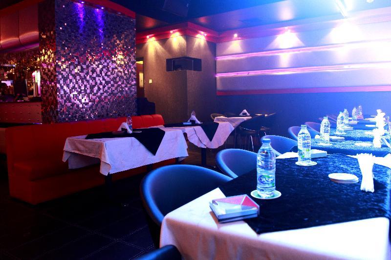 Orchid Hotel Deira Дубай Екстериор снимка